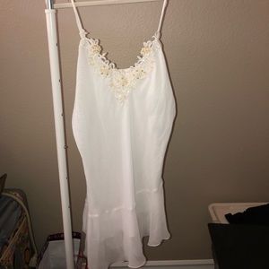 white night gown, never used